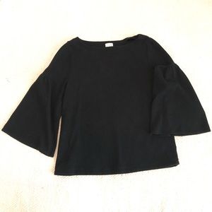 ⭐️ 2/$10 ⭐️ Black 3/4 Bell Sleeve Knit Top